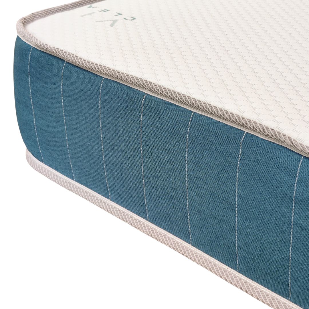 Viroclean® CoolSense Mattress: Foot-End Double Notch